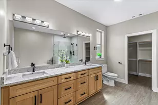 3317 Tree Top Dr, Medford, OR 97504 - Photo 13