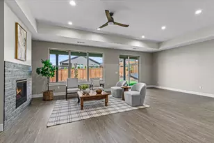 3317 Tree Top Dr, Medford, OR 97504 - Photo 5