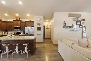 61058 SE Marble Mountain Ln, Bend, OR 97702 - Photo 15