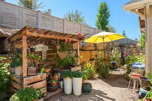 61058 SE Marble Mountain Ln, Bend, OR 97702 - Photo 25