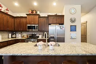 61058 SE Marble Mountain Ln, Bend, OR 97702 - Photo 11