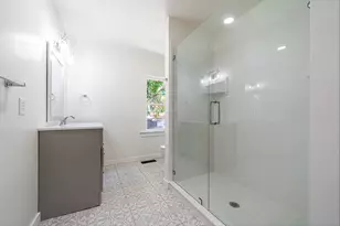 1016 Queen Anne Ave, Medford, OR 97504 - Photo 19