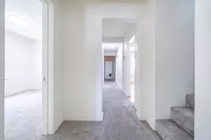 1016 Queen Anne Ave, Medford, OR 97504 - Photo 13