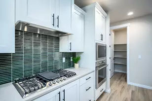 154 Valemont Dr, Eagle Point, OR 97524 - Photo 15