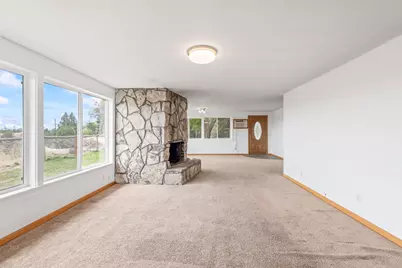 825 NW 3rd Street, Madras, OR 97741 - Photo 7