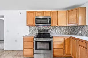 825 NW 3rd St, Madras, OR 97741 - Photo 11