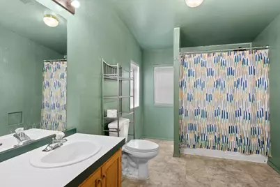 2552 Thorn Oak Drive #24, Medford, OR 97501 - Photo 13