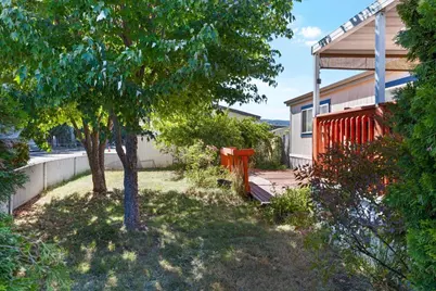 2552 Thorn Oak Drive #24, Medford, OR 97501 - Photo 7