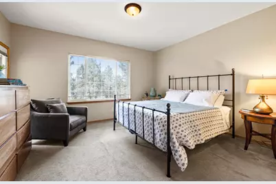 5040 Swallow Court, Klamath Falls, OR 97601 - Photo 17