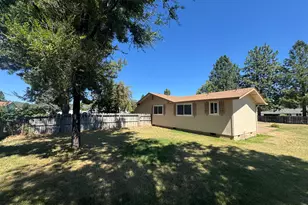5511 Mason Ln, Klamath Falls, OR 97601 - Photo 11