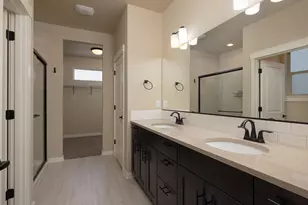 51844 Hollinshead Pl, La Pine, OR 97739 - Photo 11