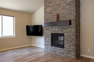 51844 Hollinshead Pl, La Pine, OR 97739 - Photo 3