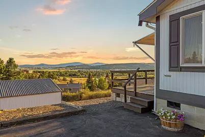 250 Burns Street, Klamath Falls, OR 97603 - Photo 5