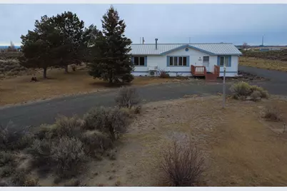 57251 Bark Loop, Christmas Valley, OR 97641 - Photo 17