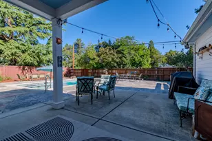 2204 Meals Dr, Medford, OR 97501 - Photo 17