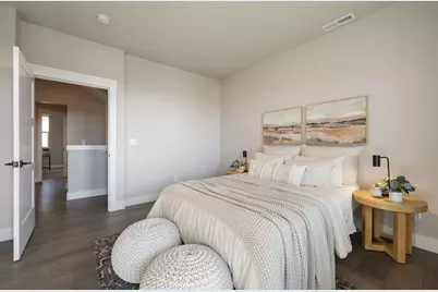 20532 NE Empire Avenue, Bend, OR 97701 - Photo 17