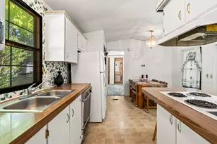 639 Darla Mae, Medford, OR 97501 - Photo 11