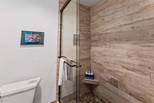 25571 SW Suttle-Sherman Rd, Camp Sherman, OR 97730 - Photo 17