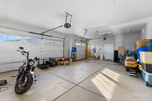 3656 Camina Dr, Medford, OR 97504 - Photo 39