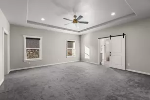 3656 Camina Dr, Medford, OR 97504 - Photo 29