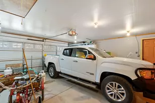 19275 Cherokee Rd, Bend, OR 97702 - Photo 31