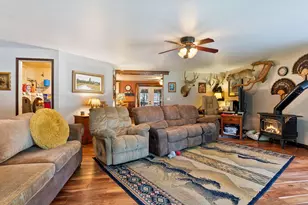 19275 Cherokee Rd, Bend, OR 97702 - Photo 13