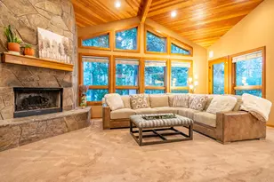 60766 Golf Village Loop, Bend, OR 97702 - Photo 9