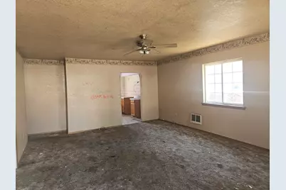 2240 Eberlein Avenue, Klamath Falls, OR 97601 - Photo 3