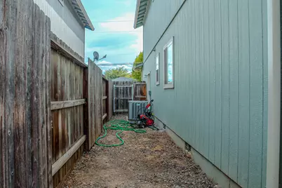 1300 Dixie Lane, Medford, OR 97501 - Photo 23