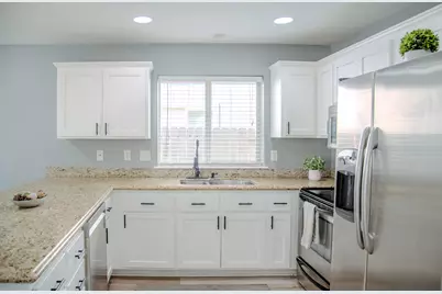 1300 Dixie Lane, Medford, OR 97501 - Photo 3