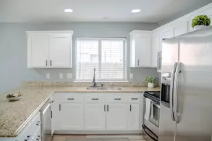 1300 Dixie Ln, Medford, OR 97501 - Photo 3