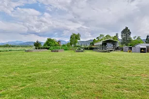 895 Casino Rd, Medford, OR 97501 - Photo 47