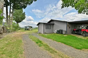 895 Casino Rd, Medford, OR 97501 - Photo 45