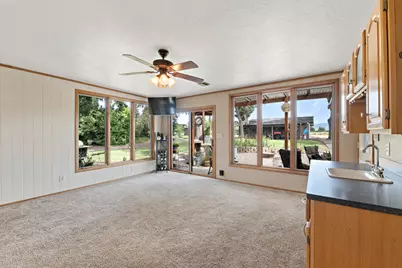 895 Casino Road, Medford, OR 97501 - Photo 17