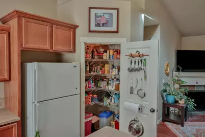 63752 Hunters Circle, Bend, OR 97701 - Photo 13