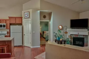 63752 Hunters Cir, Bend, OR 97701 - Photo 7