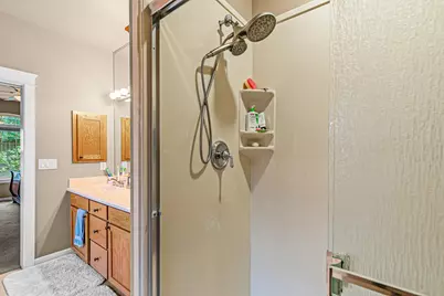 3909 Crystal Springs Drive, Medford, OR 97504 - Photo 23