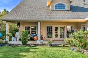 3909 Crystal Springs Dr, Medford, OR 97504 - Photo 43