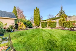 3909 Crystal Springs Dr, Medford, OR 97504 - Photo 49
