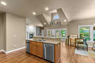 3909 Crystal Springs Dr, Medford, OR 97504 - Photo 13