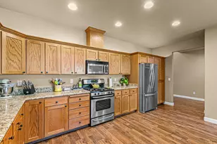 3909 Crystal Springs Dr, Medford, OR 97504 - Photo 15