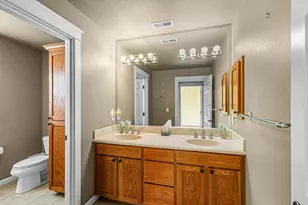 3909 Crystal Springs Dr, Medford, OR 97504 - Photo 37