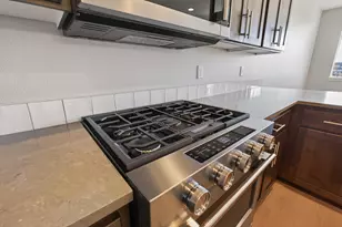 4080 SW 39th St, Redmond, OR 97756 - Photo 9