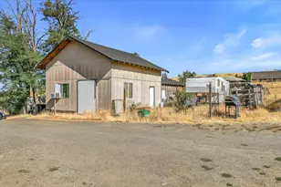 1330 N Mountain Ave, Ashland, OR 97520 - Photo 33