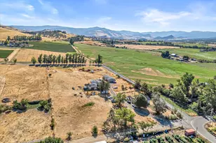 1330 N Mountain Ave, Ashland, OR 97520 - Photo 41