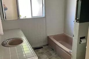 208 W Main St, Rogue River, OR 97537 - Photo 5