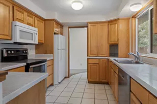 62540 Eagle Rd, Bend, OR 97701 - Photo 11