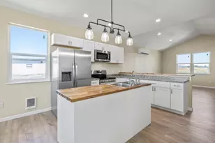 330 N Elm St, Merrill, OR 97633 - Photo 19