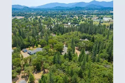 225 Joshua Street, Grants Pass, OR 97526 - Photo 7