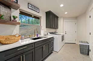 515 Bonnie Ln, Grants Pass, OR 97527 - Photo 39